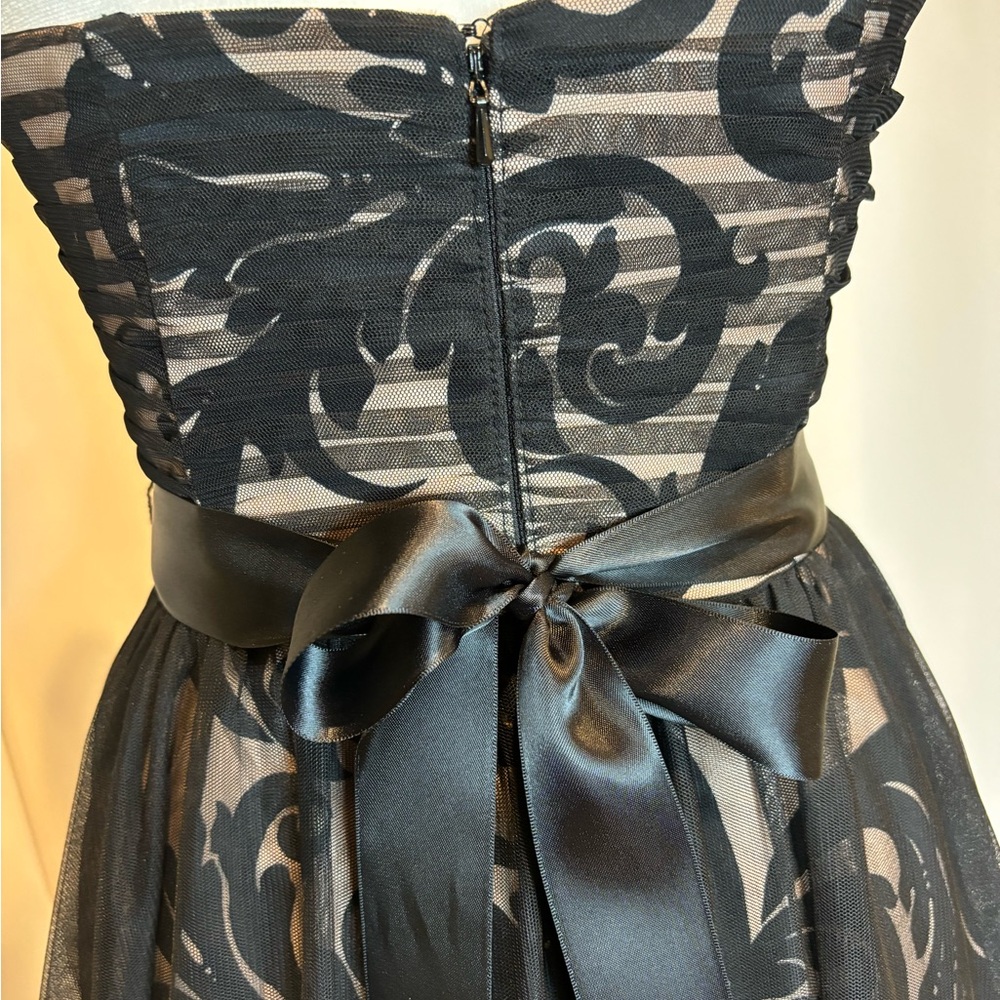 Betsy & Adam Black Strapless Dress Size 2. - Picture 11 of 13